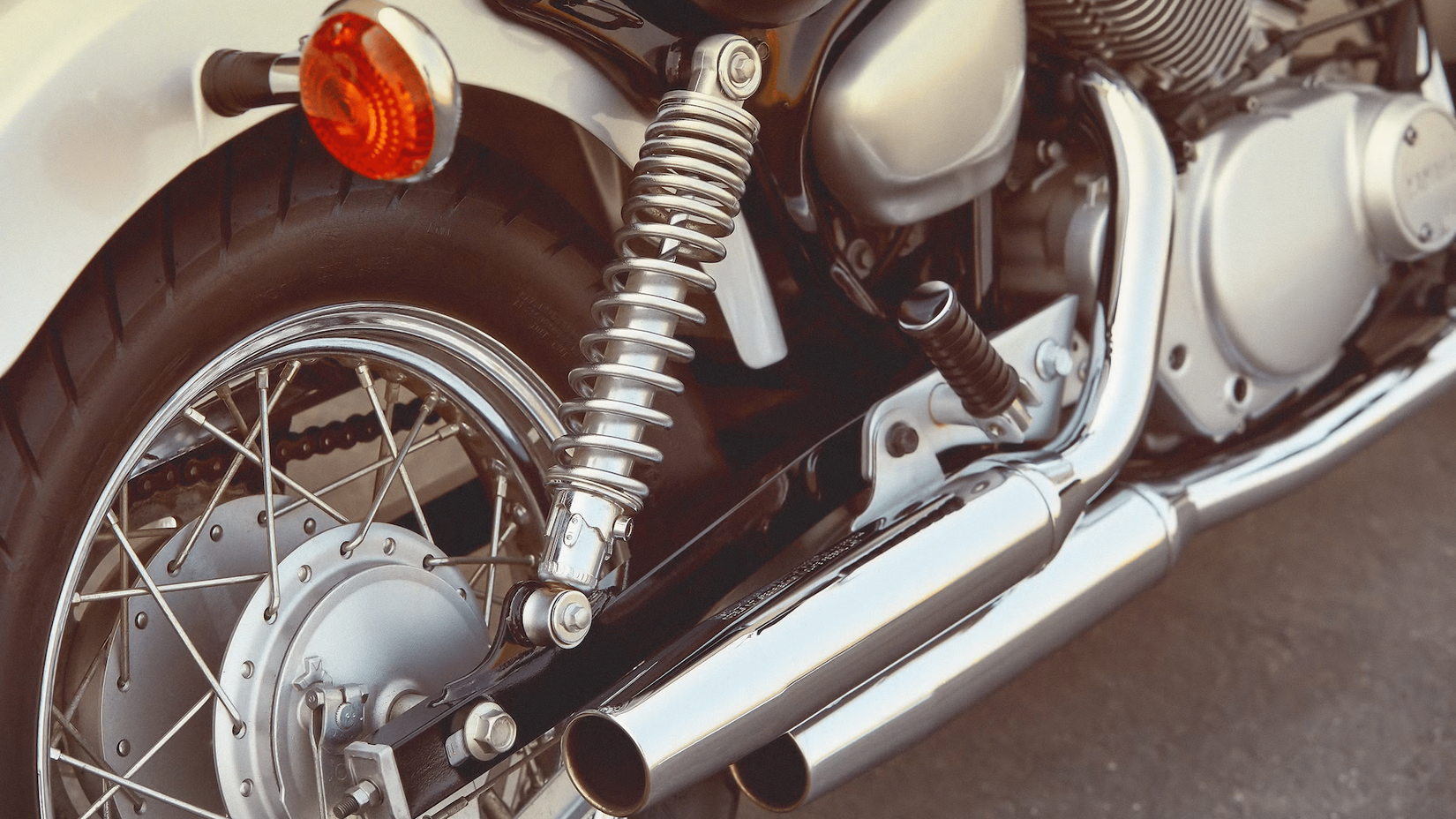 2020 Yamaha V Star 250 traseira