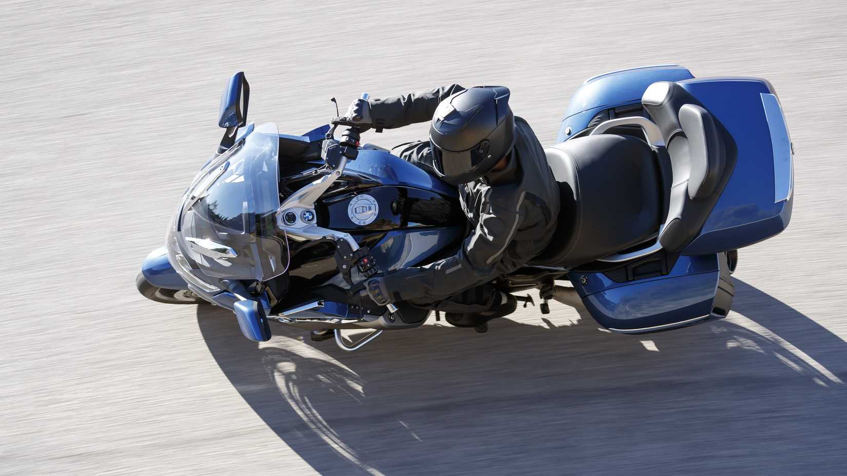 BMW K 1600 GTL cornering hard