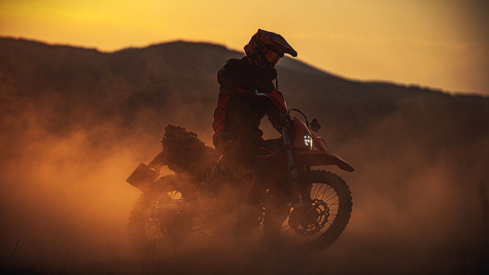 2023 KTM 690 Enduro R Press Image (1)