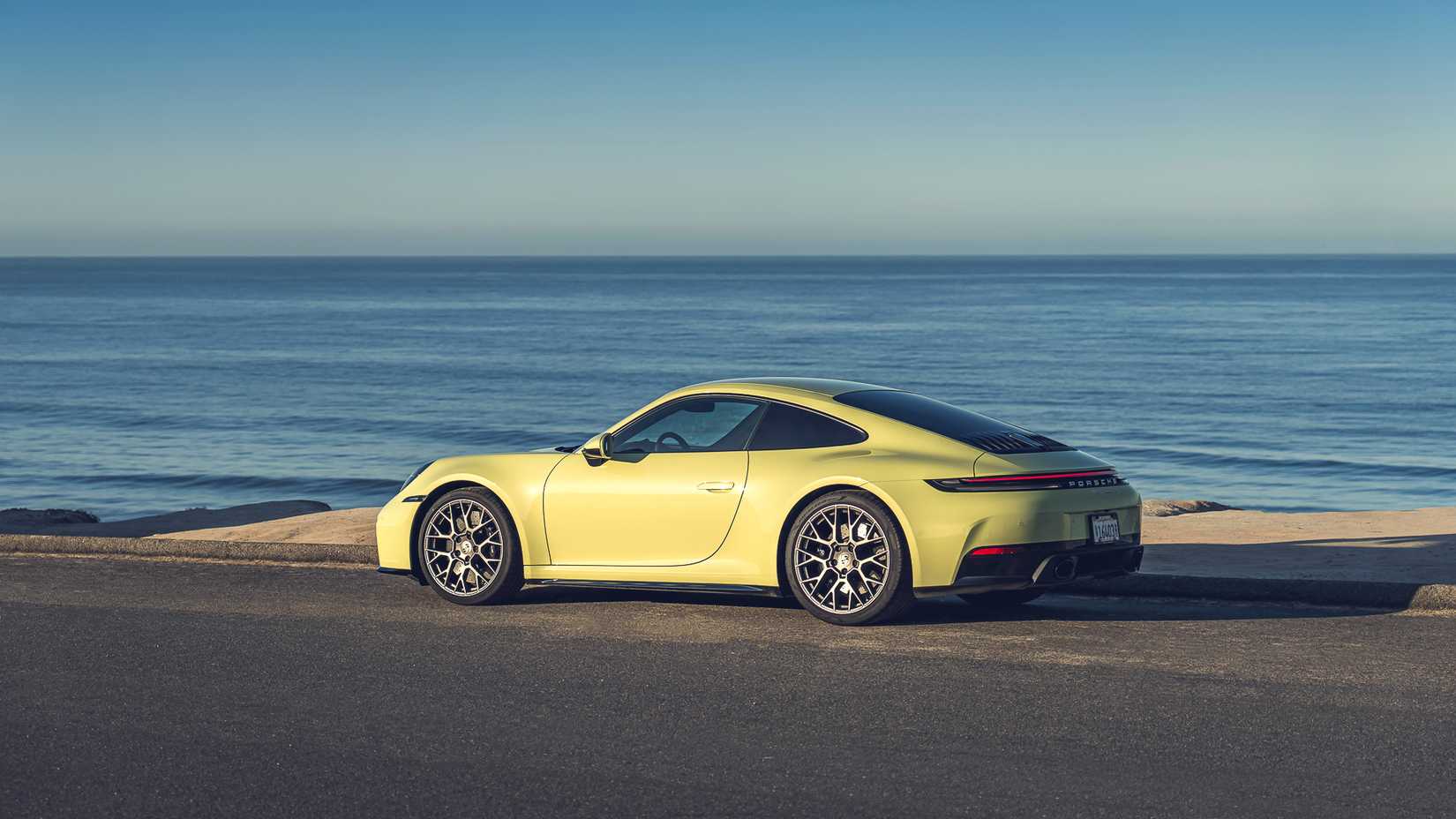 2024 Porsche 911 Carrera S-11