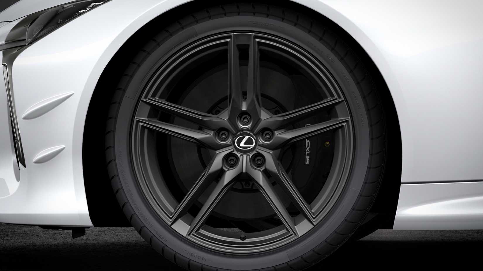 Roda externa híbrida Lexus LC 2024