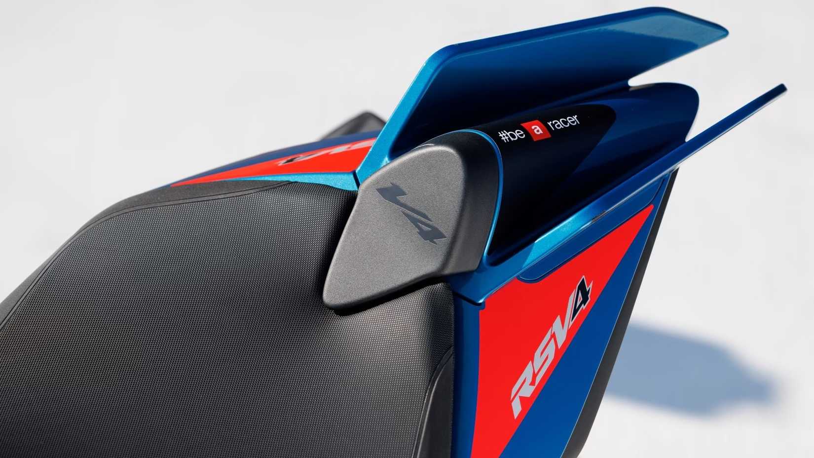 2025 Aprilia RSV4 Tail