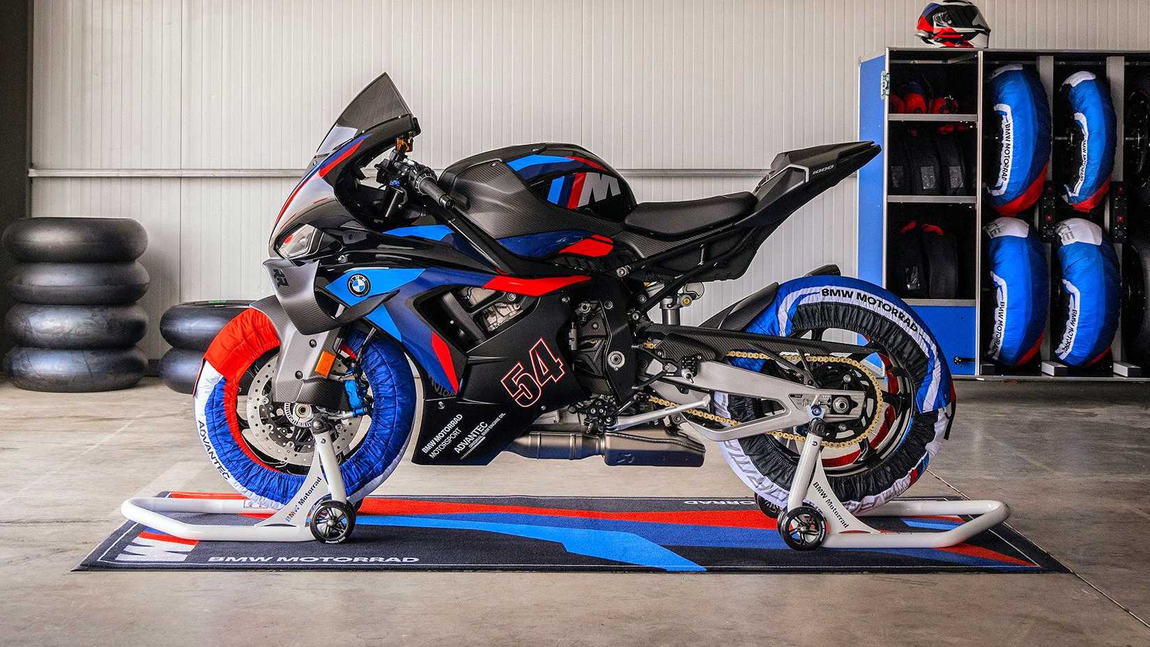 2025 BMW M 1000 RR on the stand profile shot