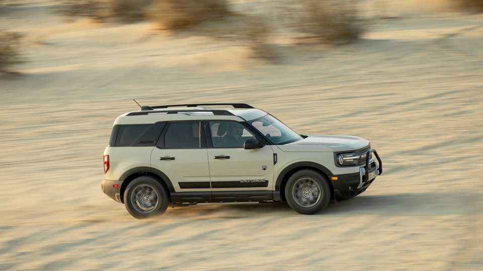 Blending Luxury and Capability: The 2025 Land Rover Defender 90