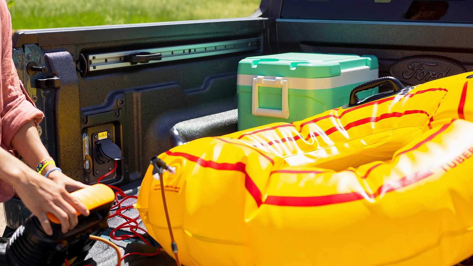 2025 Ford Maverick Lariat BedPower