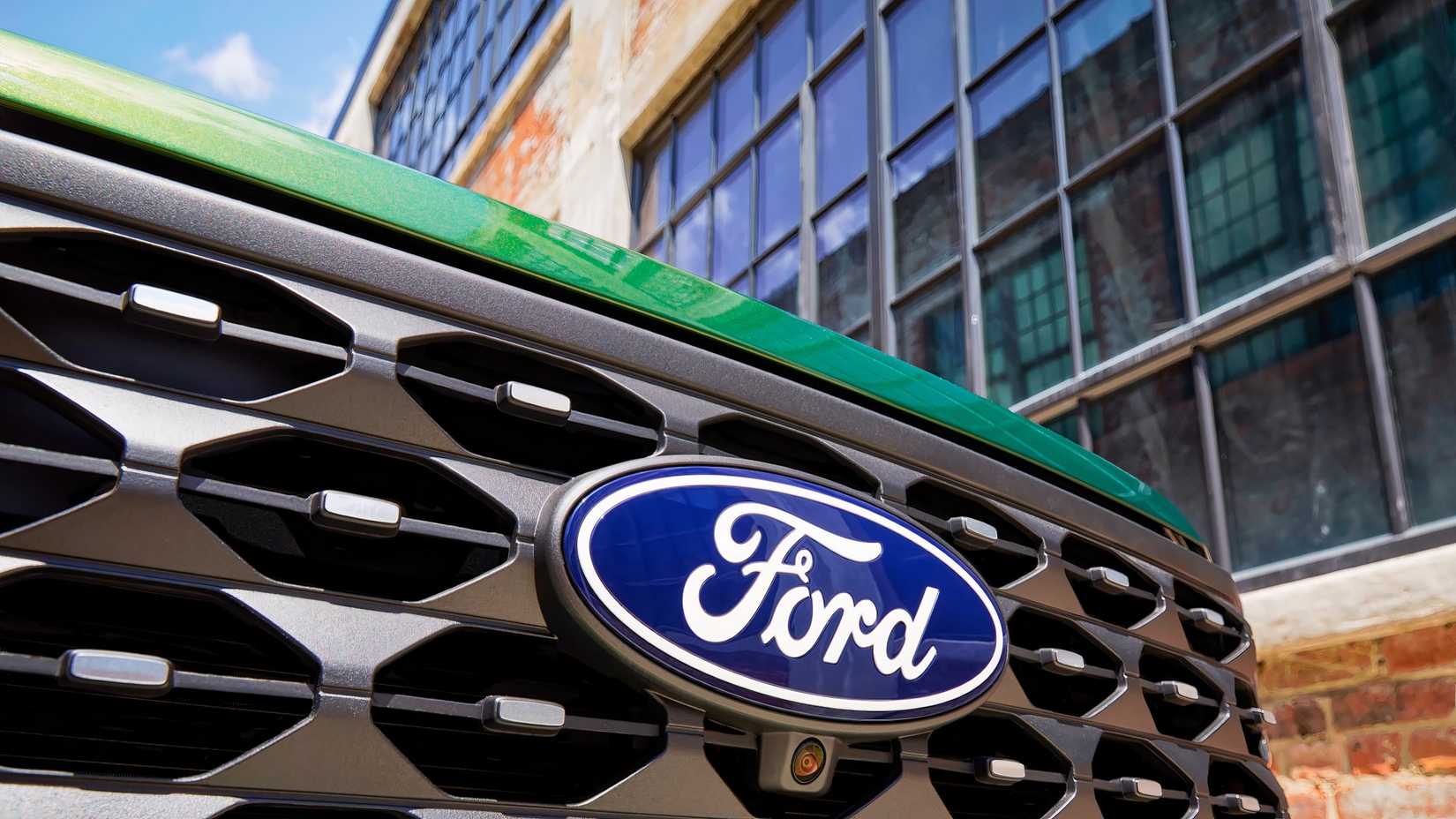 2025 Ford Maverick Lariat_04