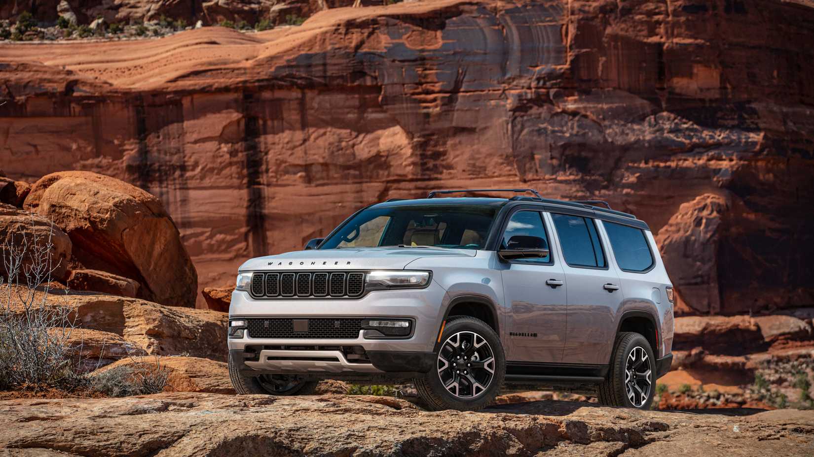 2025 Jeep Wagoneer Overland Edition OEM Pics-2