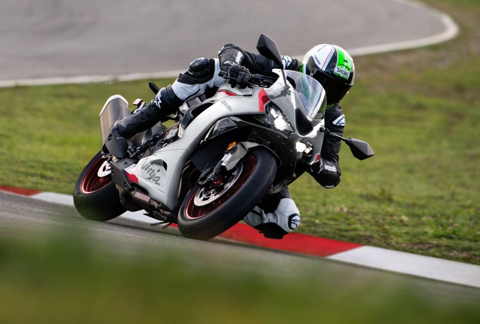 10 Japanese Sports Bikes That Redefine Value and Performance