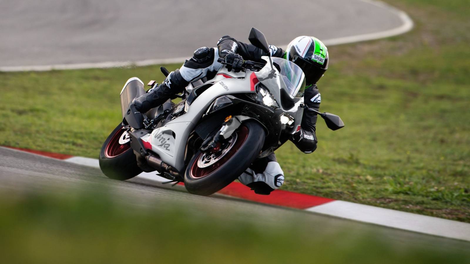 10 Japanese Sports Bikes That Redefine Value and Performance