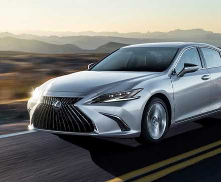 2025 Lexus ES 300h Frente Três Quartos Condução-1