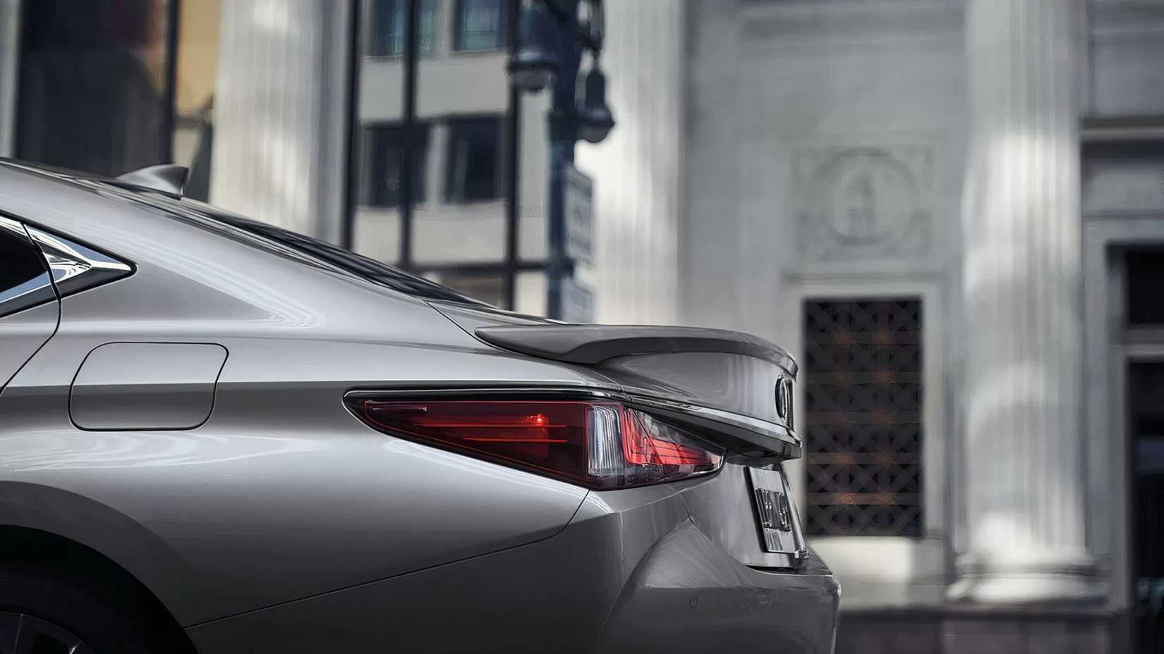 The Luxury Hybrid That Offers Absolute Bang For Your Buck