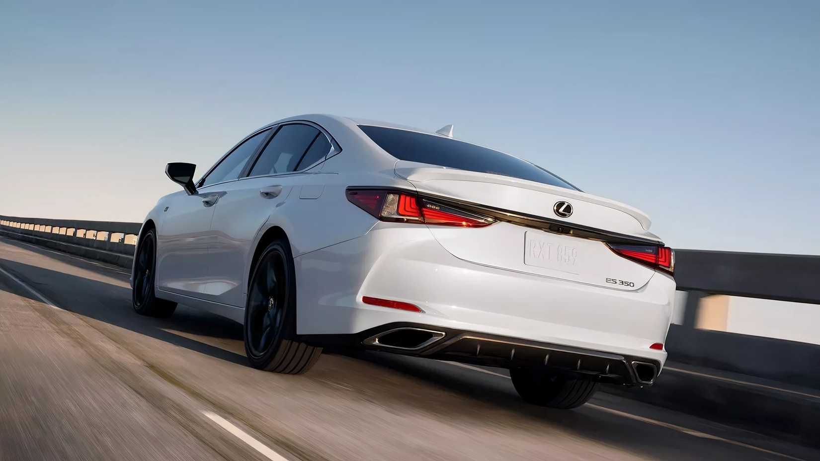 2025 Lexus ES 300h Rear Three-Quarter Driving