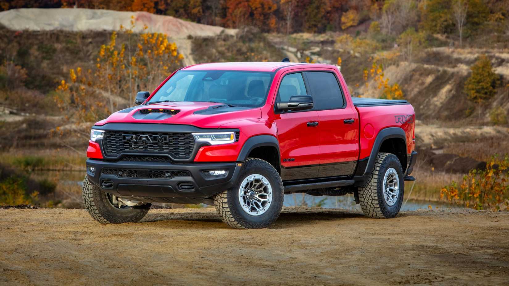 2025 Ram 1500 RHO Front Three-Quarter