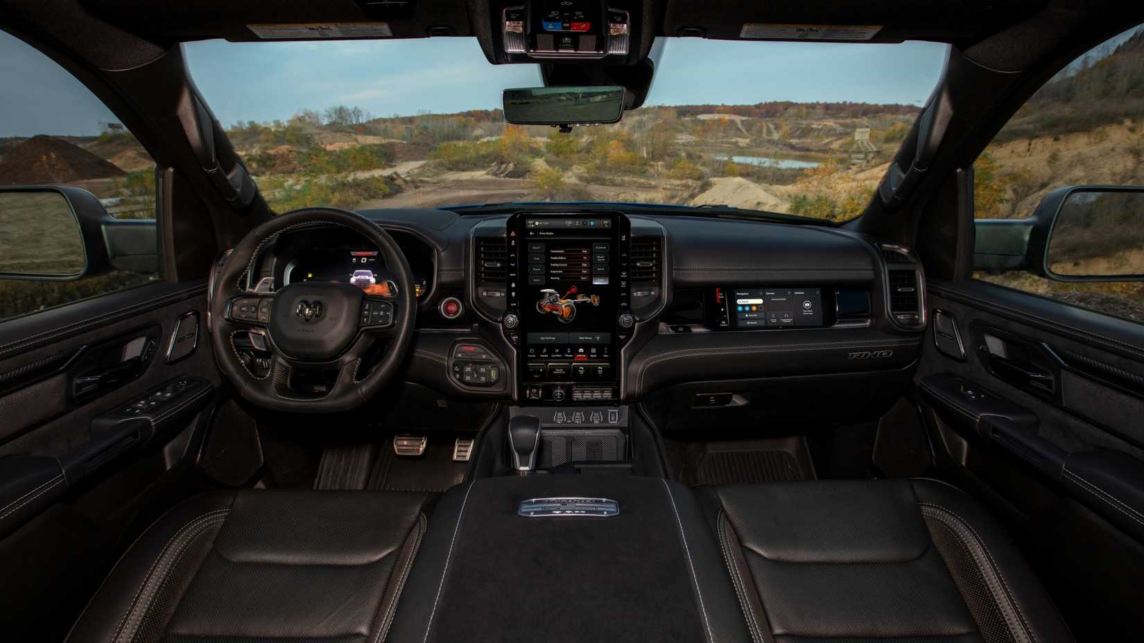 2025 Ram 1500 RH Interior