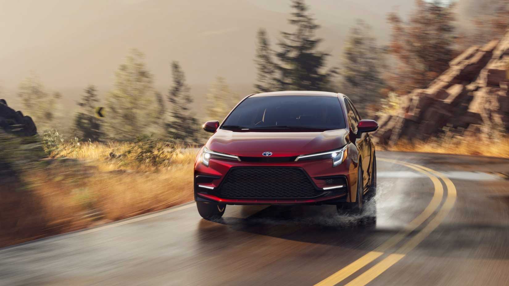 2025 Toyota Corolla Hybrid Front Three-Quarter Driving