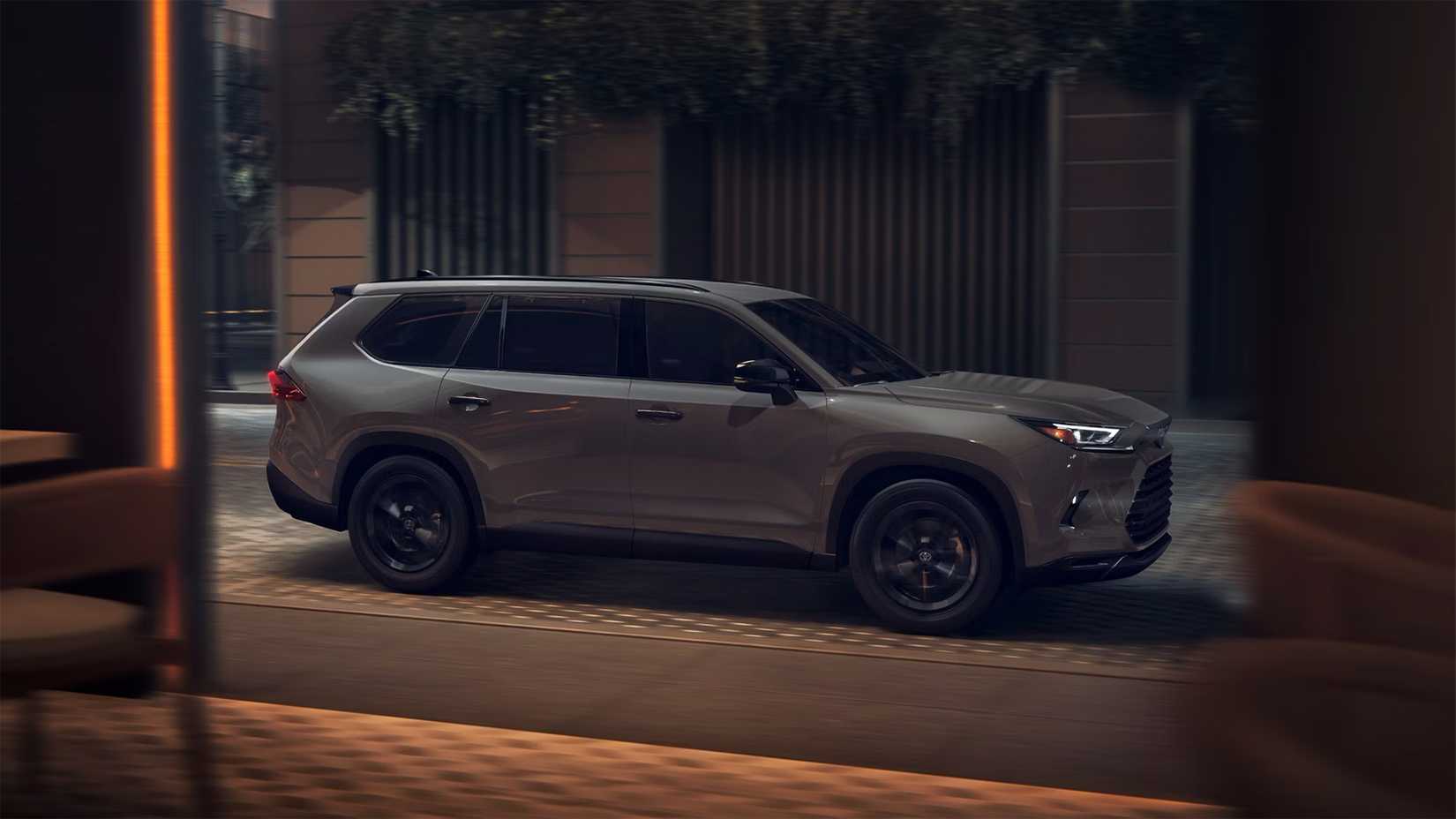 2025 Toyota Grand Highlander Hybrid in gray