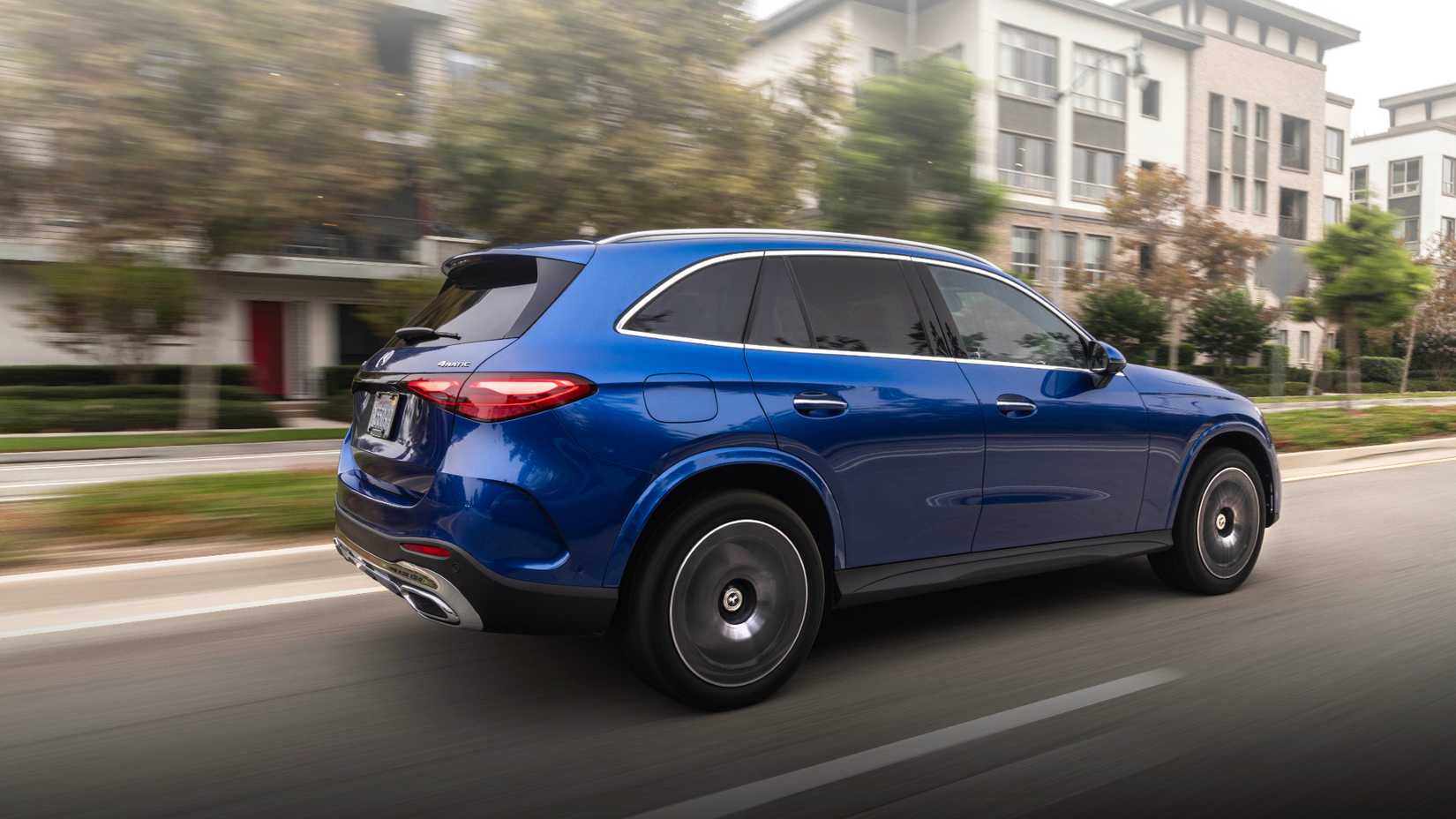 2025 Mercedes GLC 350e Exterior Rear Driving