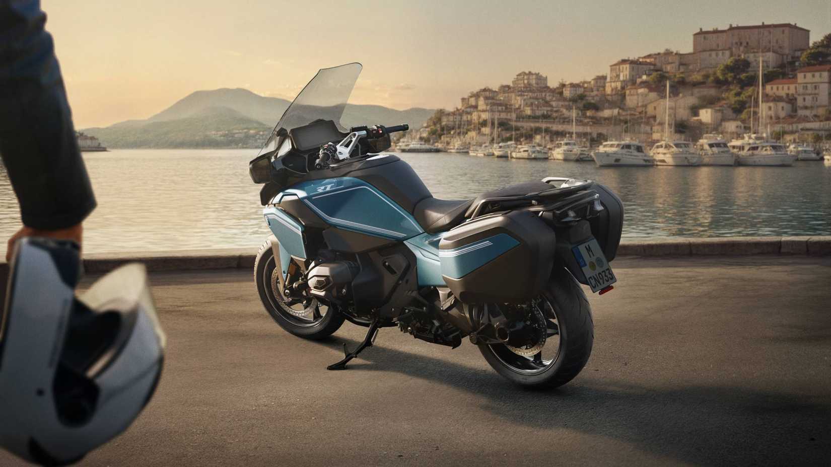 2026 BMW R 1300 RT Saddlebags