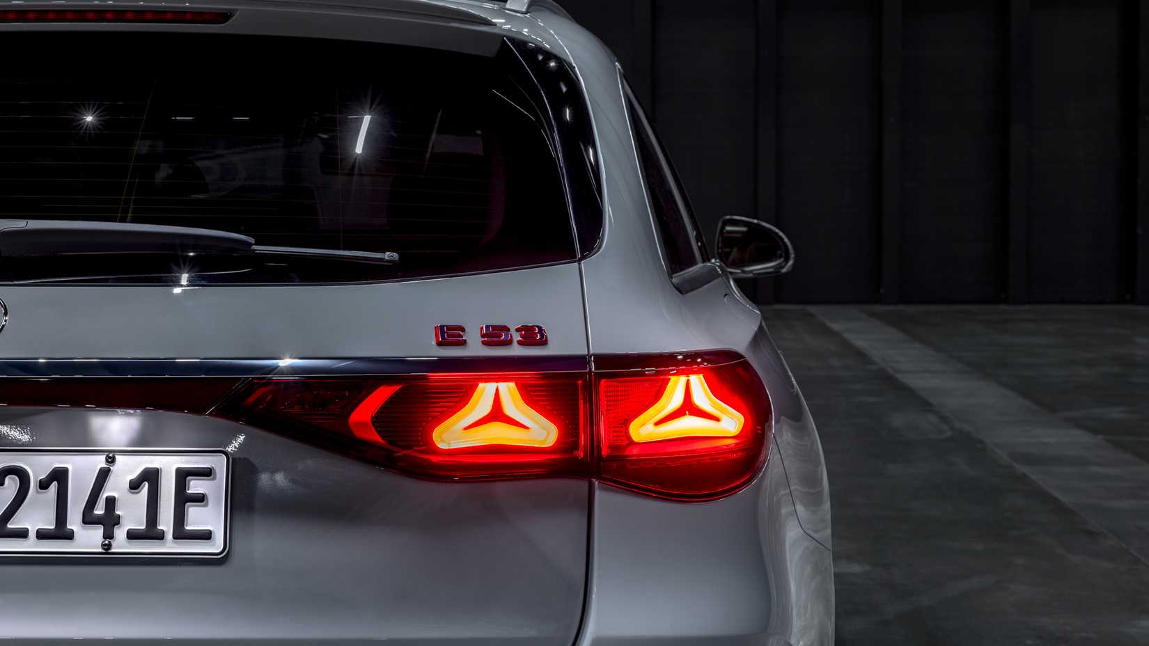 2026 Mercedes-AMG E 53 Hybrid Estate-23