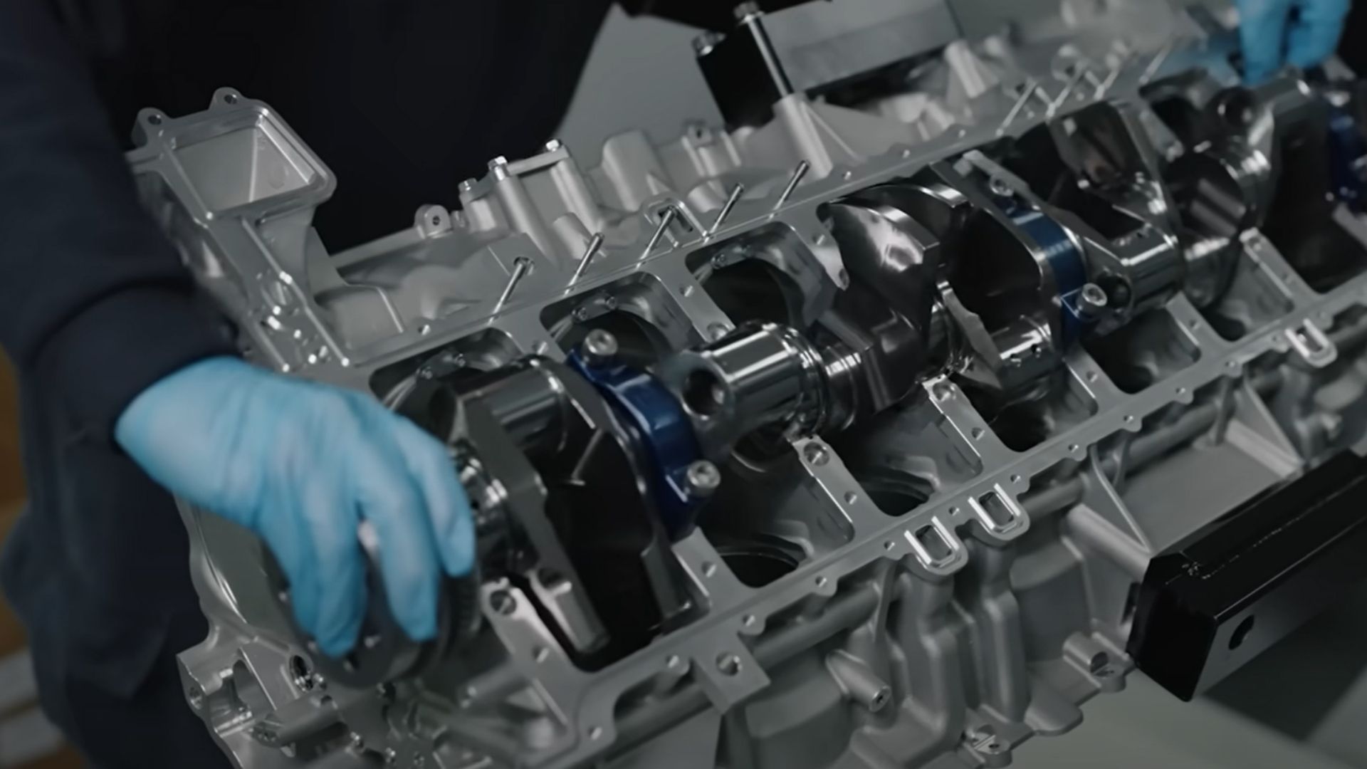 See Inside (And Hear )The Bugatti Tourbillon's Naturally Aspirated V-16 ...