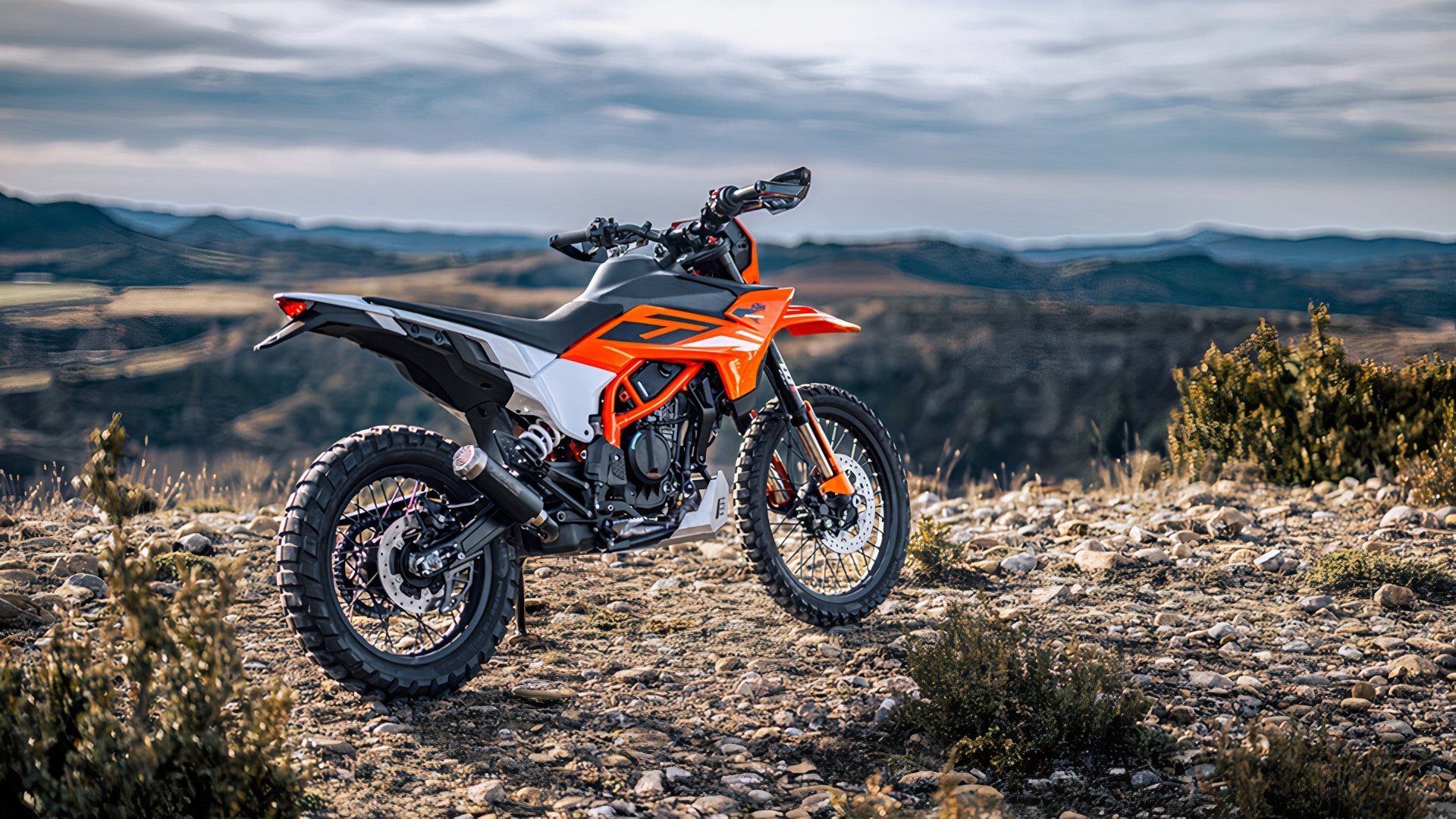 Get Ready, The Popular KTM 390 Range Is Storming Into American Dealerships