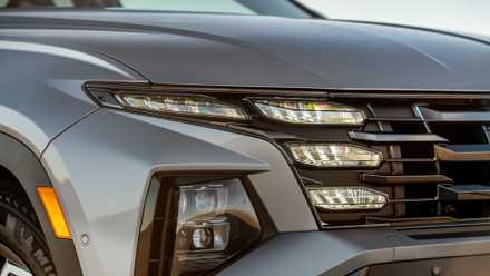 2025 Hyundai Tucson Plug-In Hybrid Exterior Headlights Closeup