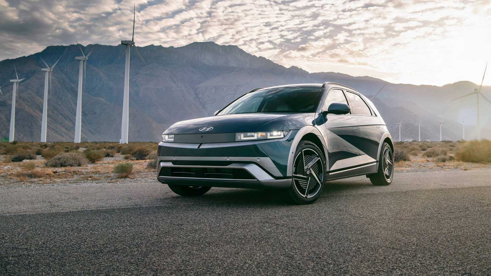 Front 3/4 view of the 2025 Hyundai Ioniq 5 Limited AWD