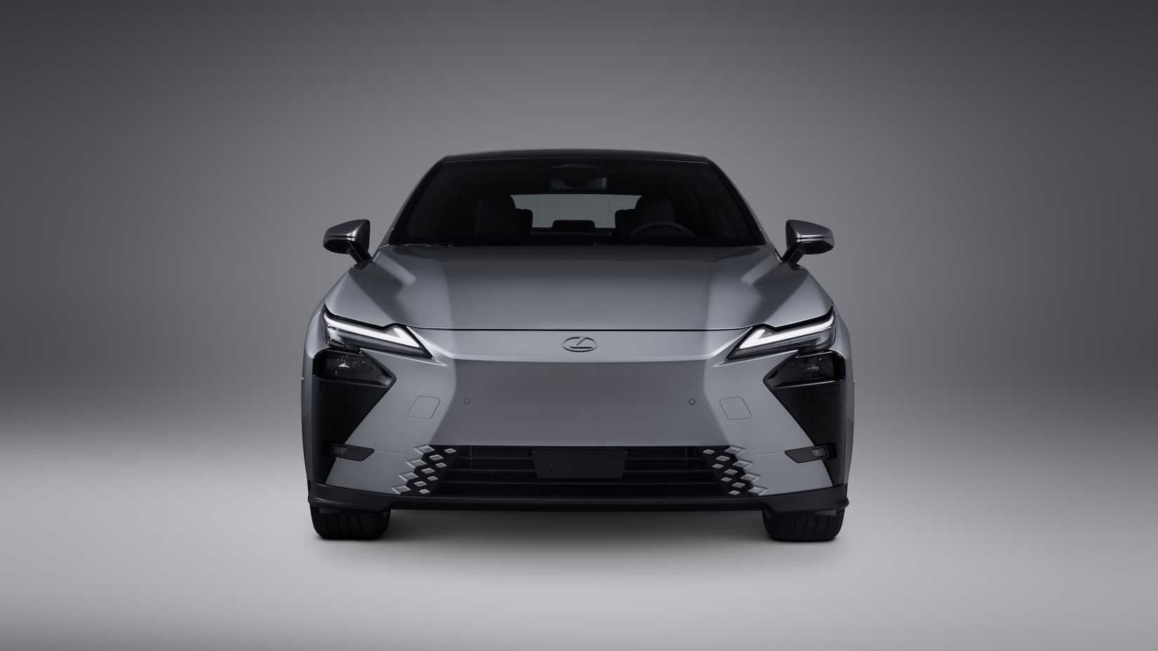 Lexus_ES500e_Luxury_02