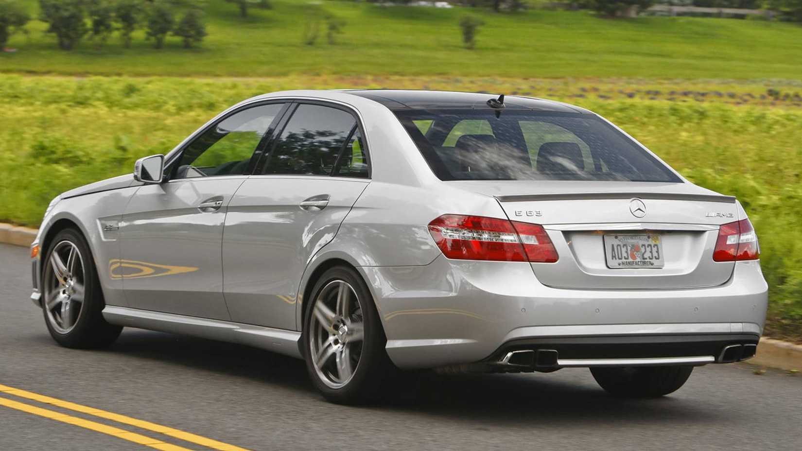 Rear 3/4 view of a 2010 Mercedes-Benz E 63 AMG