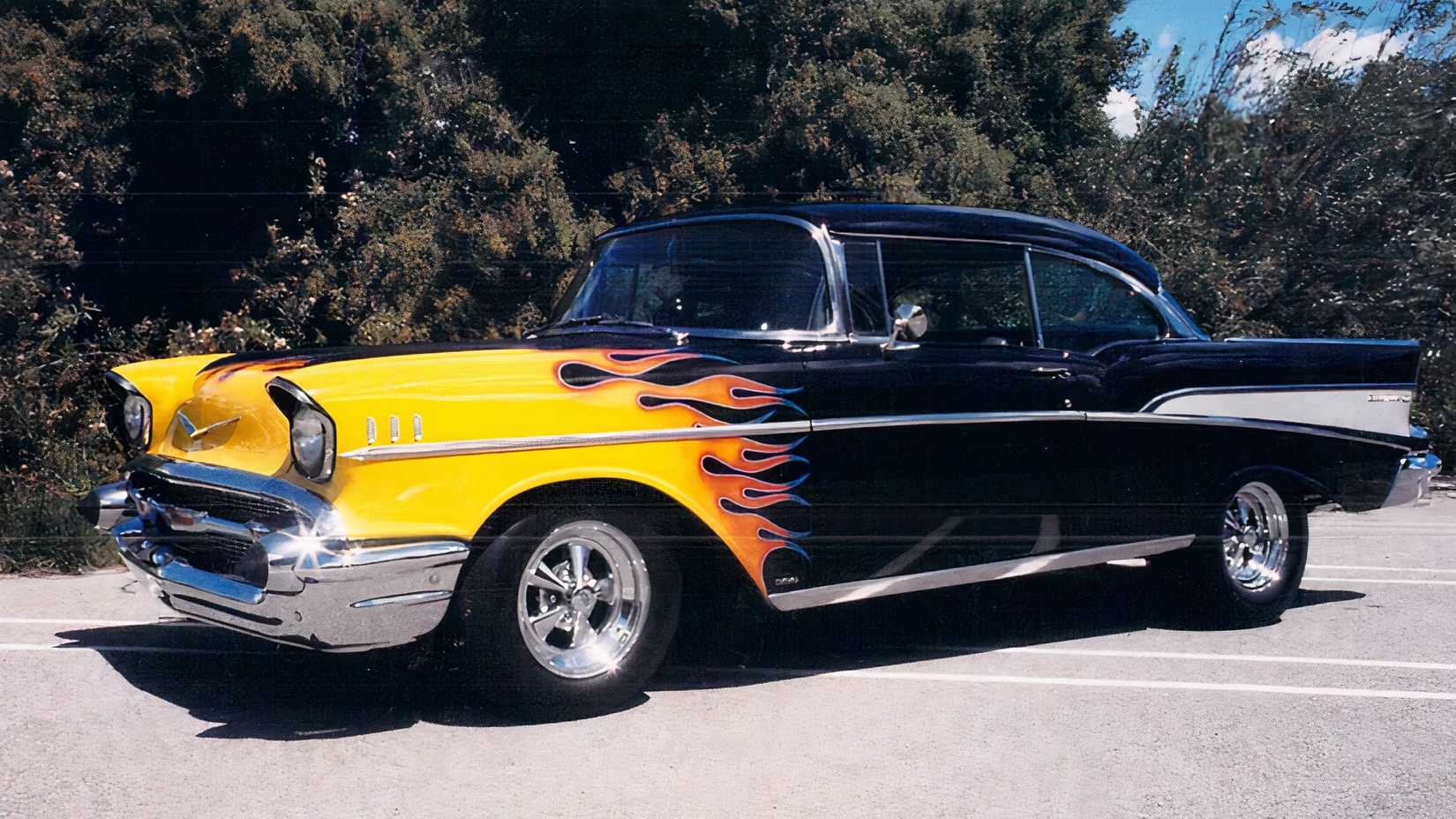 Coupé esportivo Chevrolet Bel Air 1957 personalizado