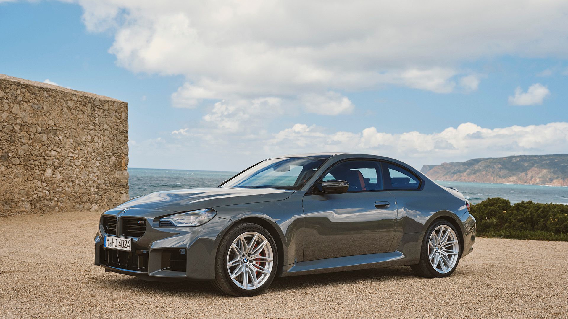 2025 BMW M2