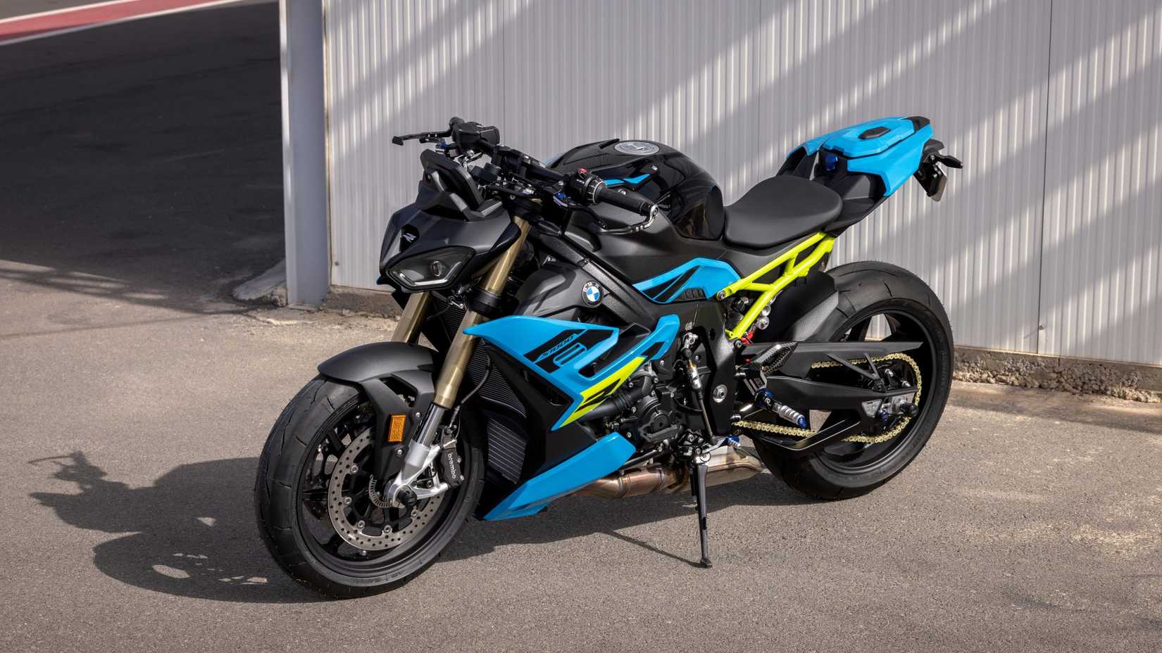 Left front quarter view of a parked 2026 BMW S 1000 R