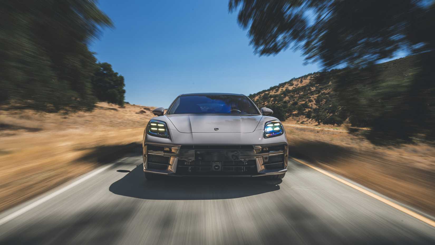 2025 Porsche Panamera Turbo S E-Híbrido Exterior