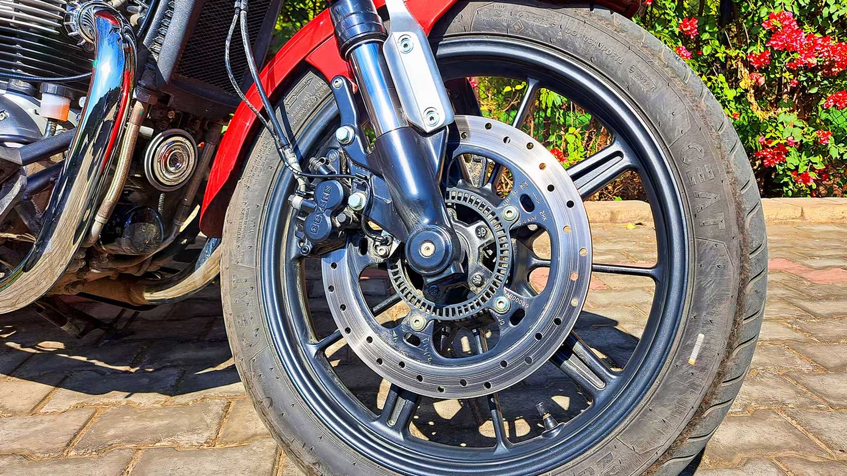 Royal Enfield Super Meteoro 650