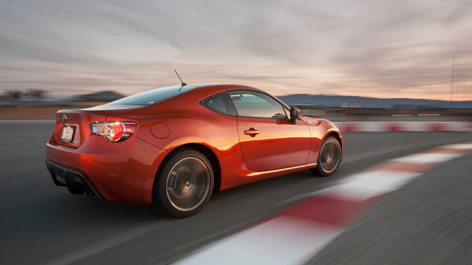 Trilha traseira Scion FR-S