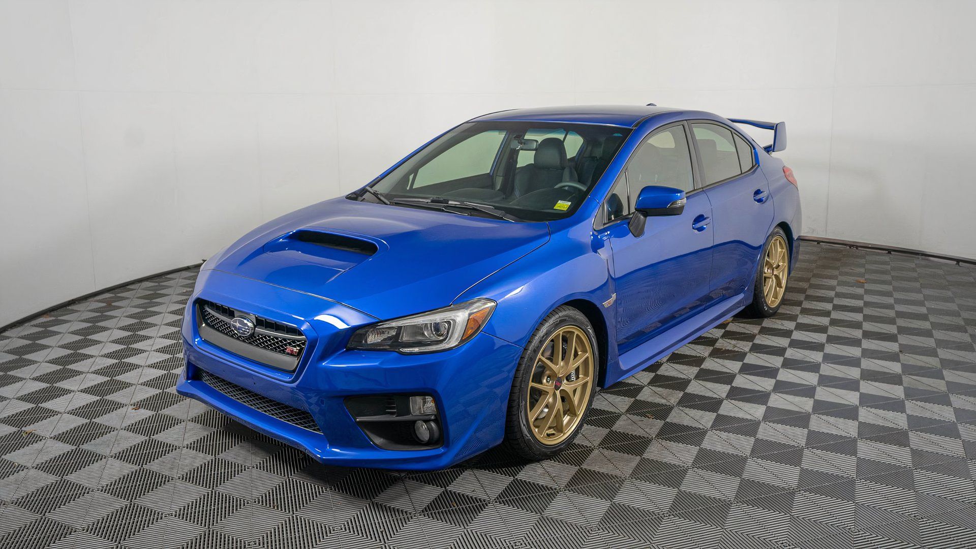 Born To Rally Subaru Collection At New York Auto Show Features Legacy ...