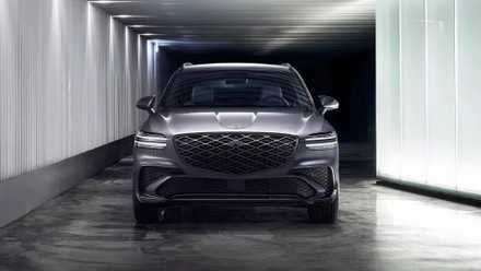 2025 Genesis GV70, front 3/4