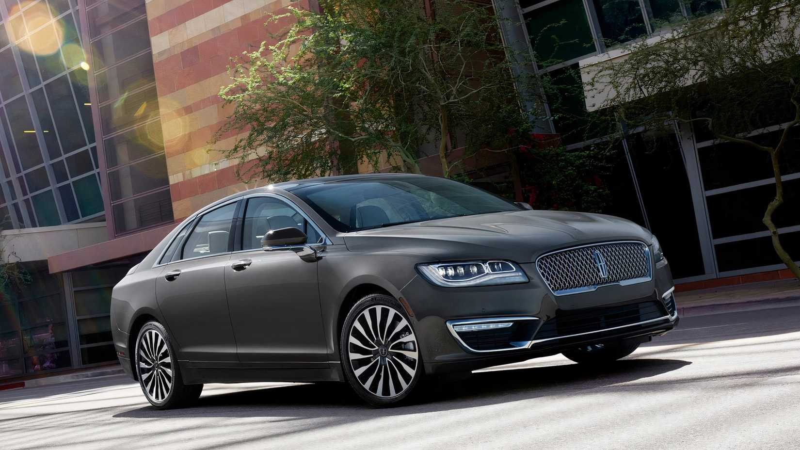 2017 Lincoln MKZ, front 3/4