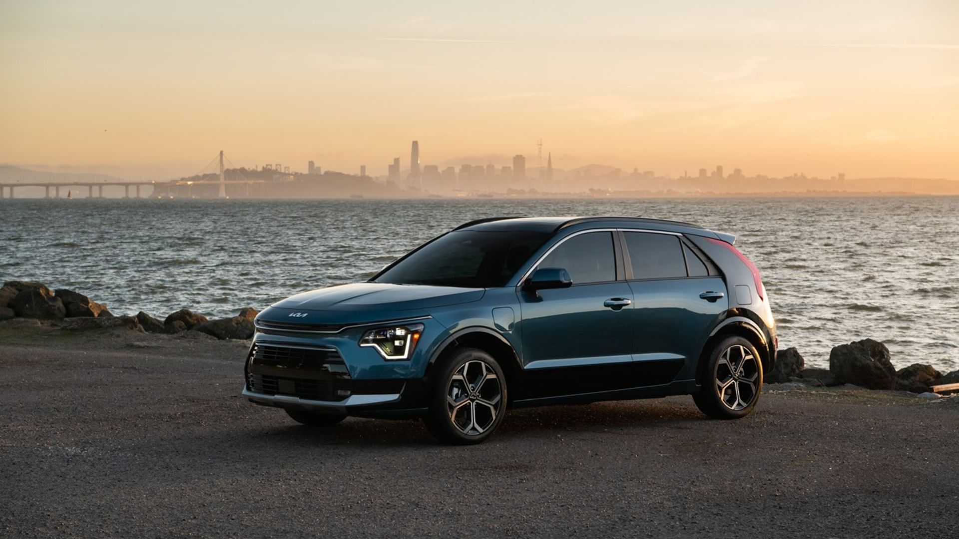 2023 Kia Niro PHEV Exterior Parked 