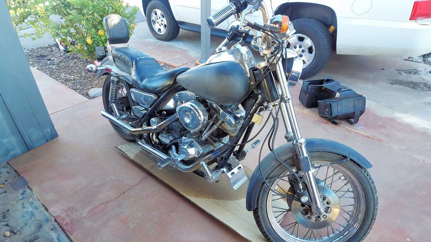 1983 Harley-Davidson FXR Super Glide II static front quarter shot