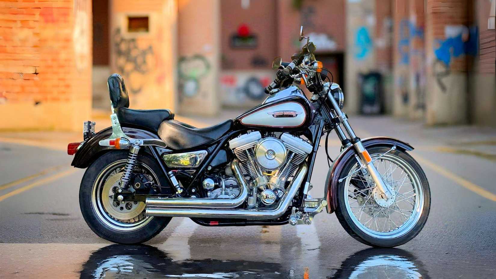 Foto de perfil estático da Harley-Davidson FXRS Super Glide Sport Low Rider 1984