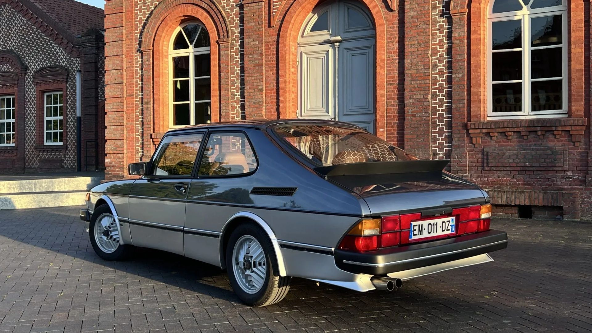 The Classic Saab 900 Pioneered The Inline-Four Turbo Engine