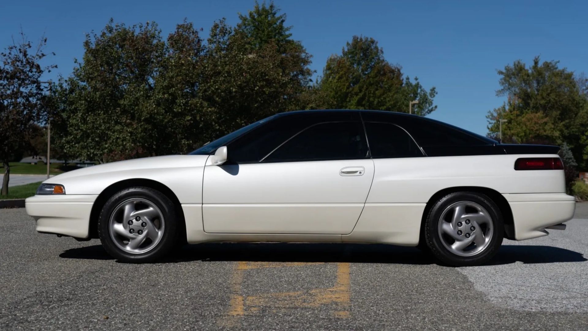 スバル サンバー　サクラ 1992 Subaru SVX for sale on BaT Auctions - closed on July 18