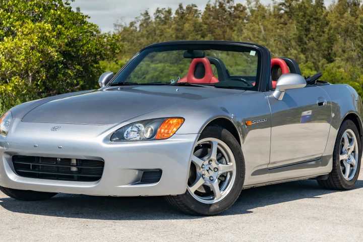 2000 Honda S 2000