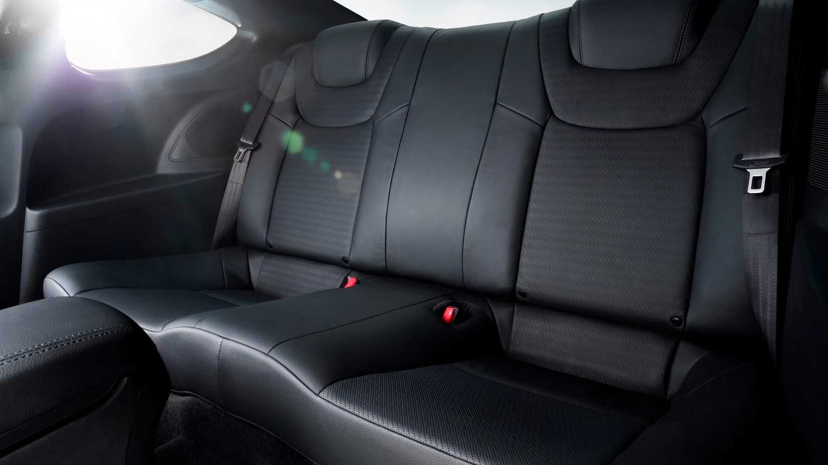 Bancos traseiros do Hyundai Genesis Coupe 2014
