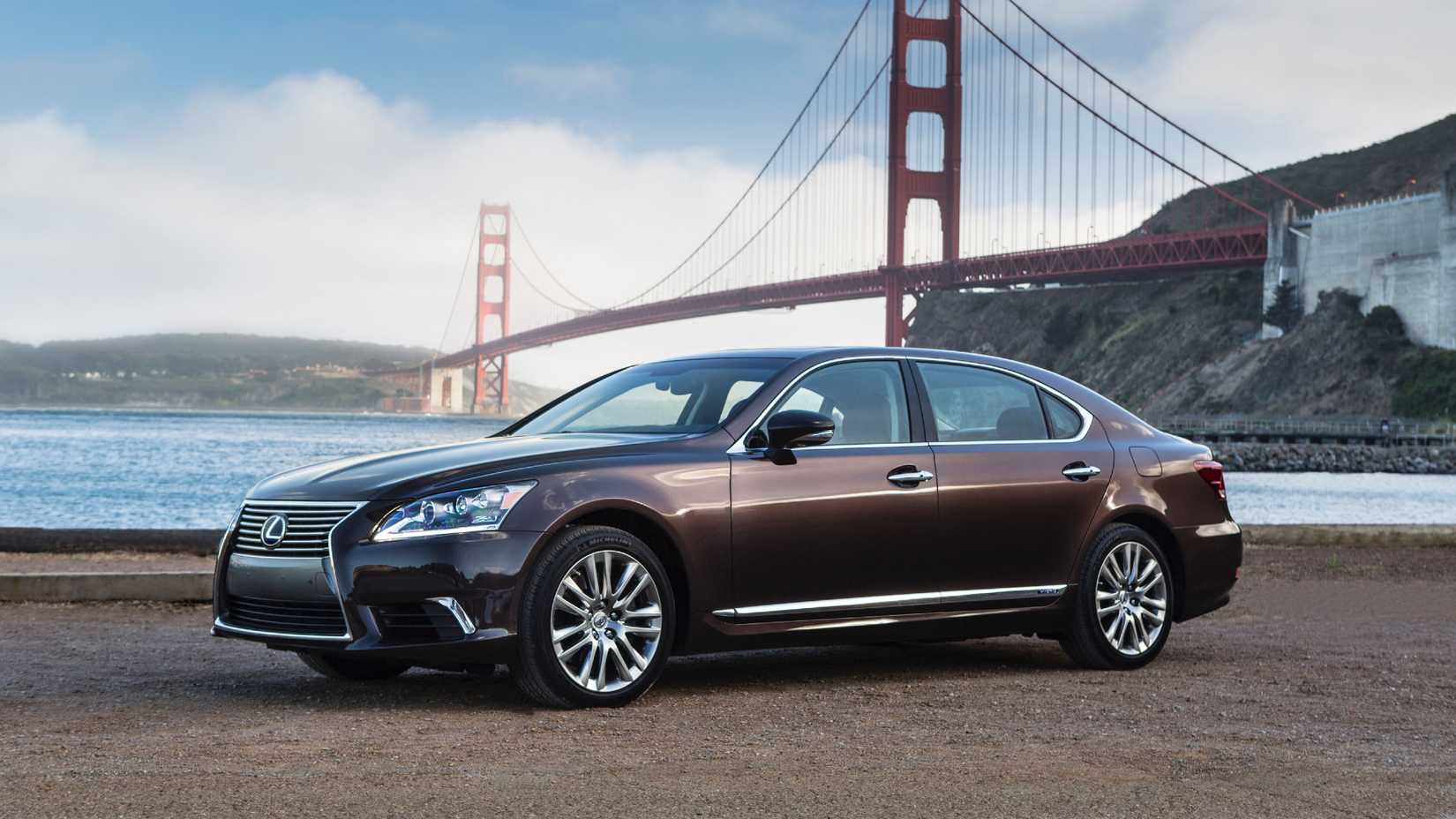 2013 Lexus LS 600h Exterior Side