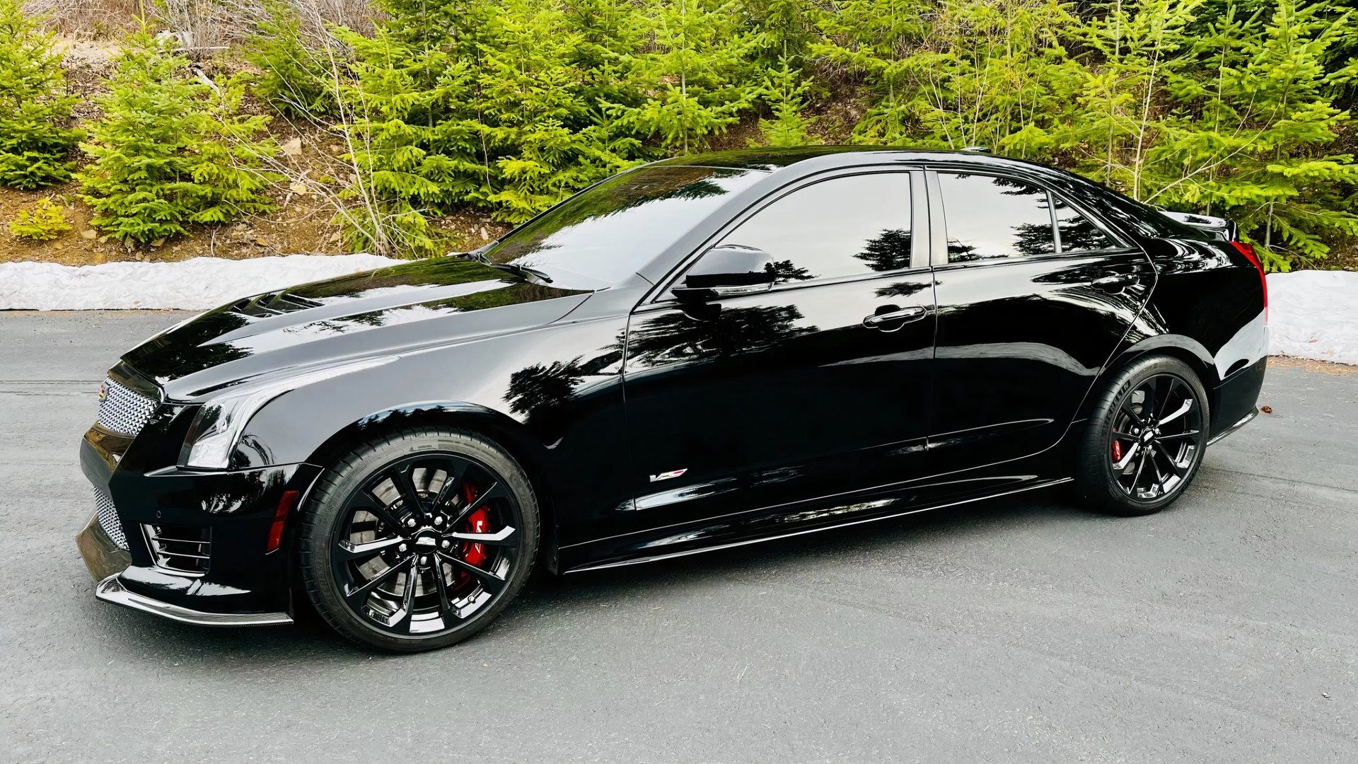 2017 cadillac ats-v side left exterior shot