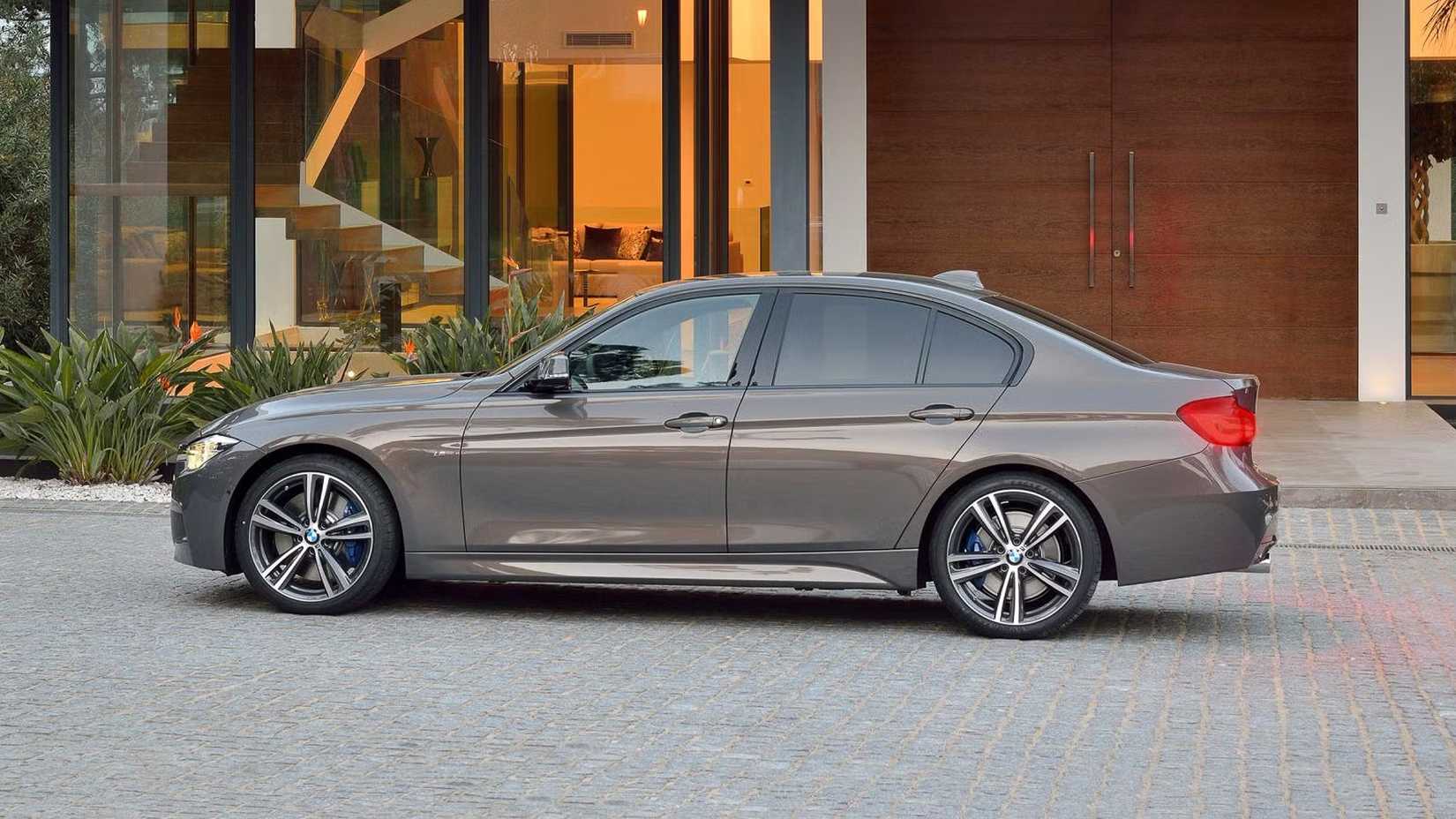 2018 BMW 3 Series-03