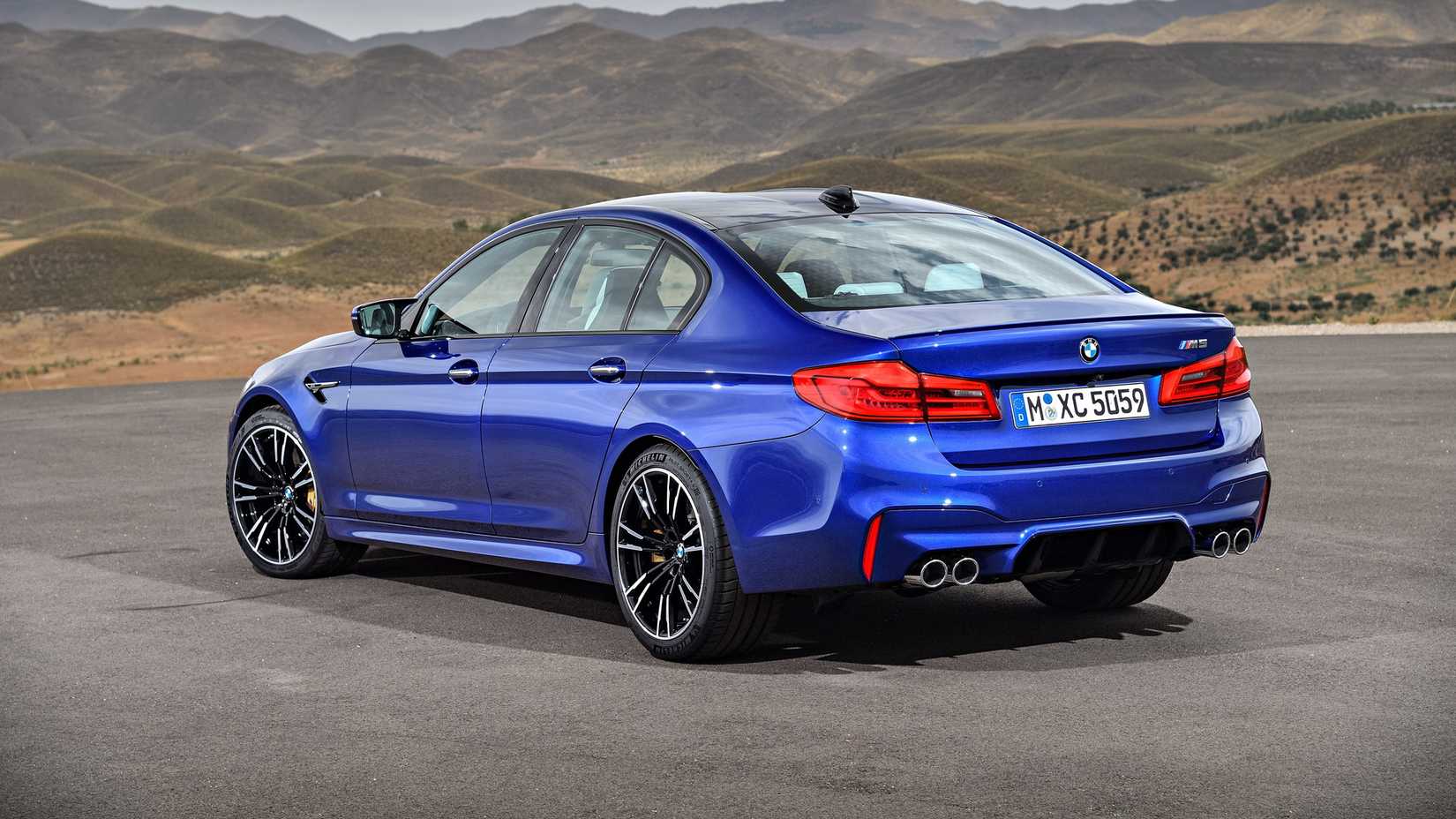 2018 BMW M5 in blue parked