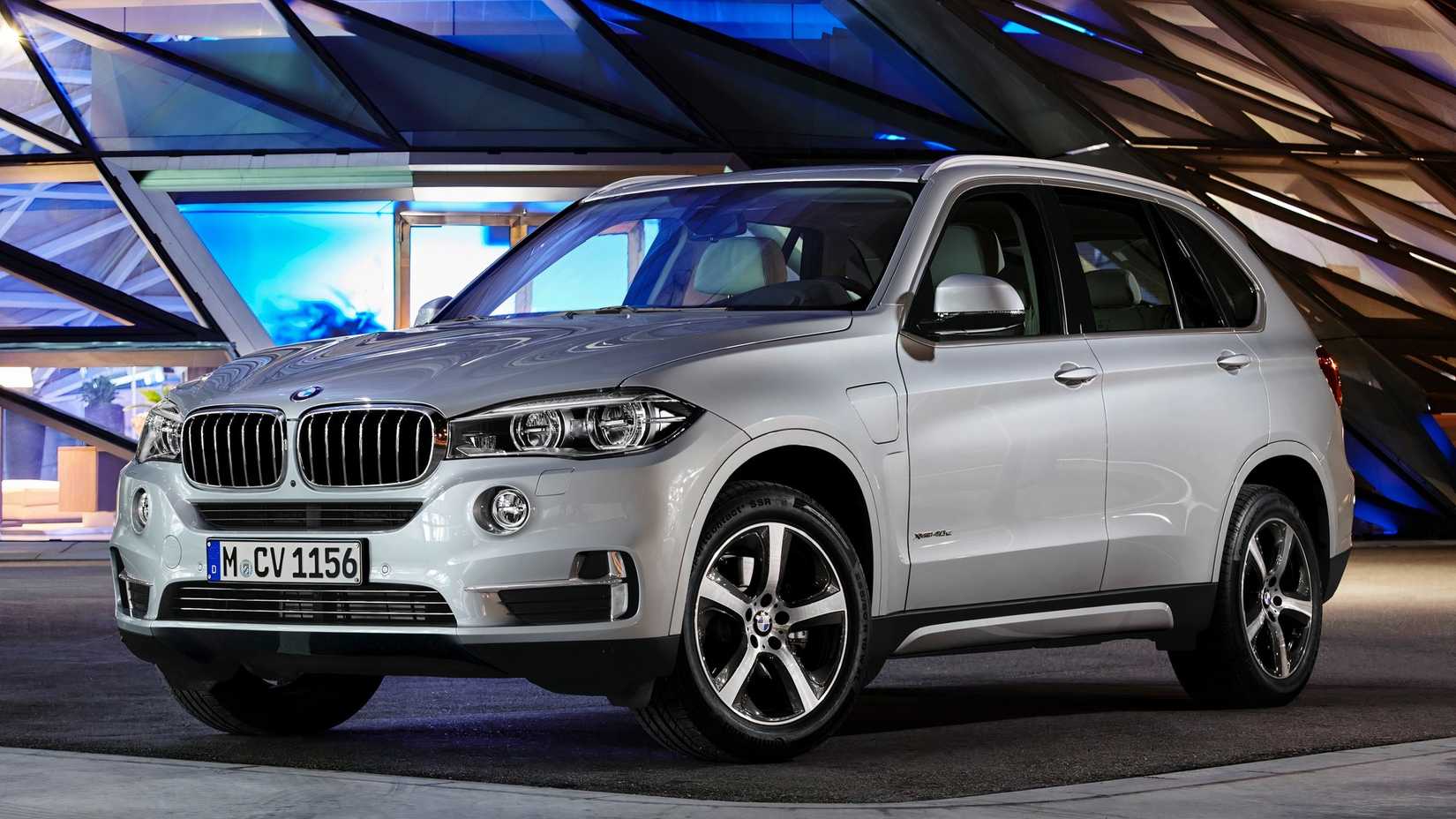 2018 BMW X5 Front Parked-1